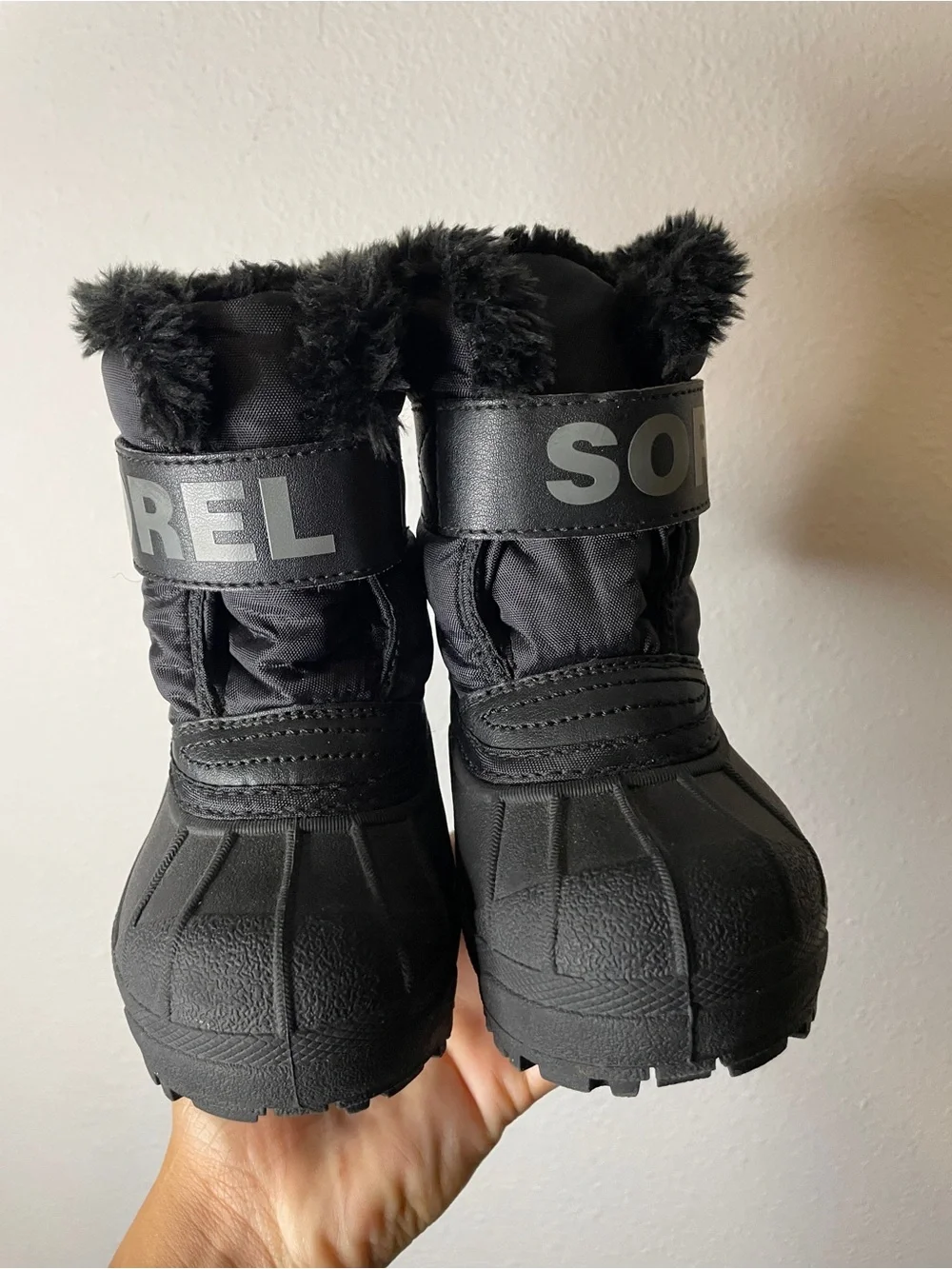 Sorel Outdoor Snow Commander Boots Sz 6 Children’s Unisex Black Winter